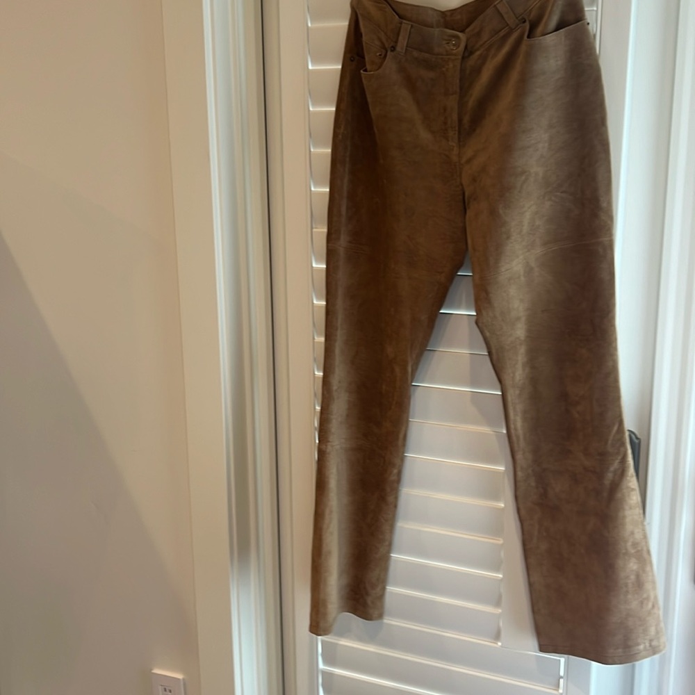 Real suede tan size 6-8 pants no tag